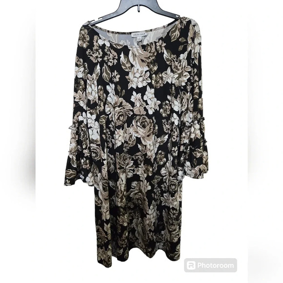 Chelsea Taylor 3/4 Sleeve Dress - Picture 2 of 5